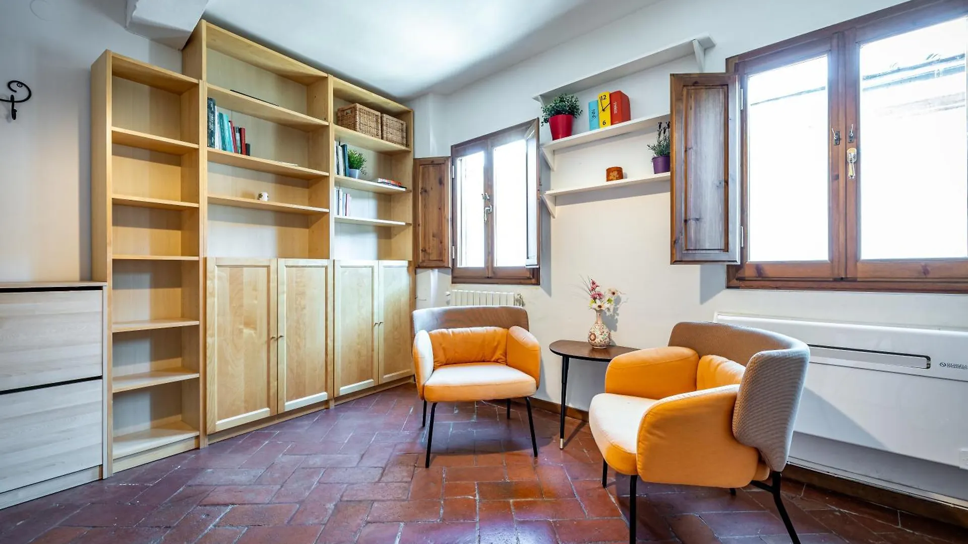 Roommo Viola Florence Apartment