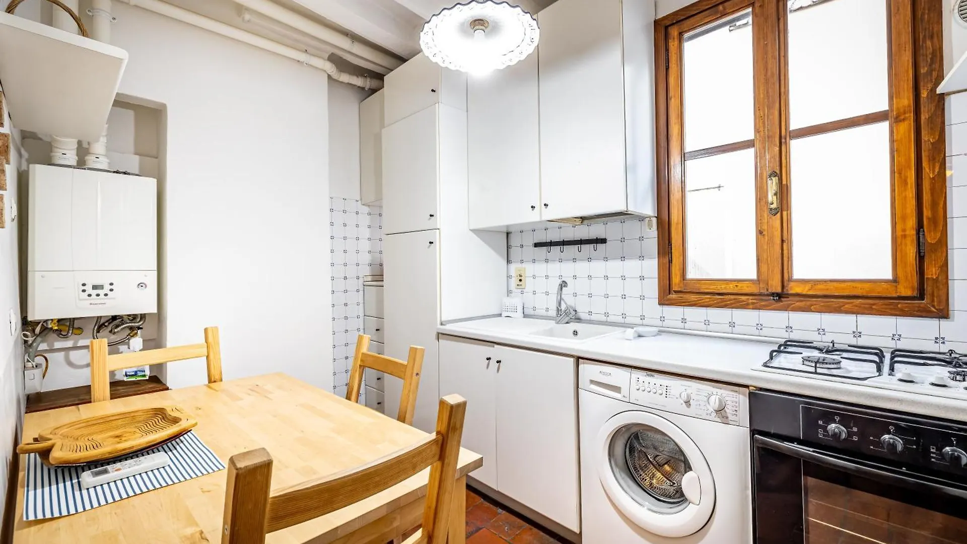 Roommo Viola Florencia
